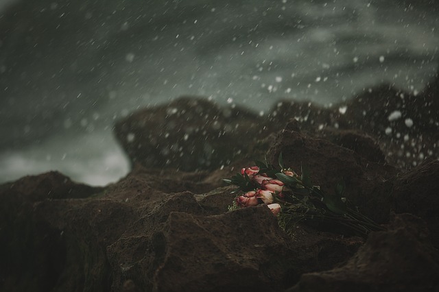 Aik sath teen Talaq dena kaisa?